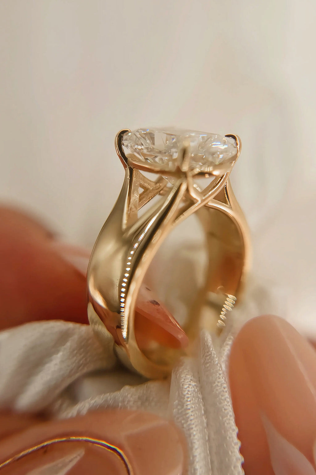 Cushion Cut w/ Split Shank Cathedral