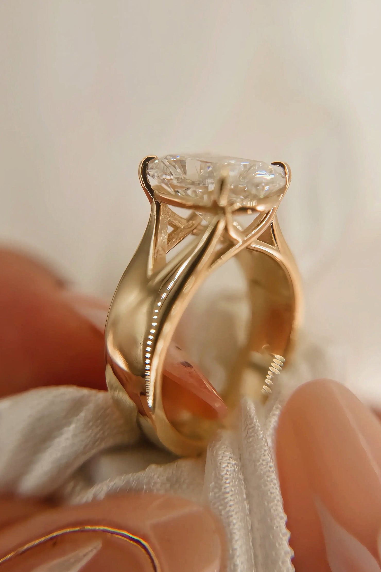 Cushion Cut w/ Split Shank Cathedral
