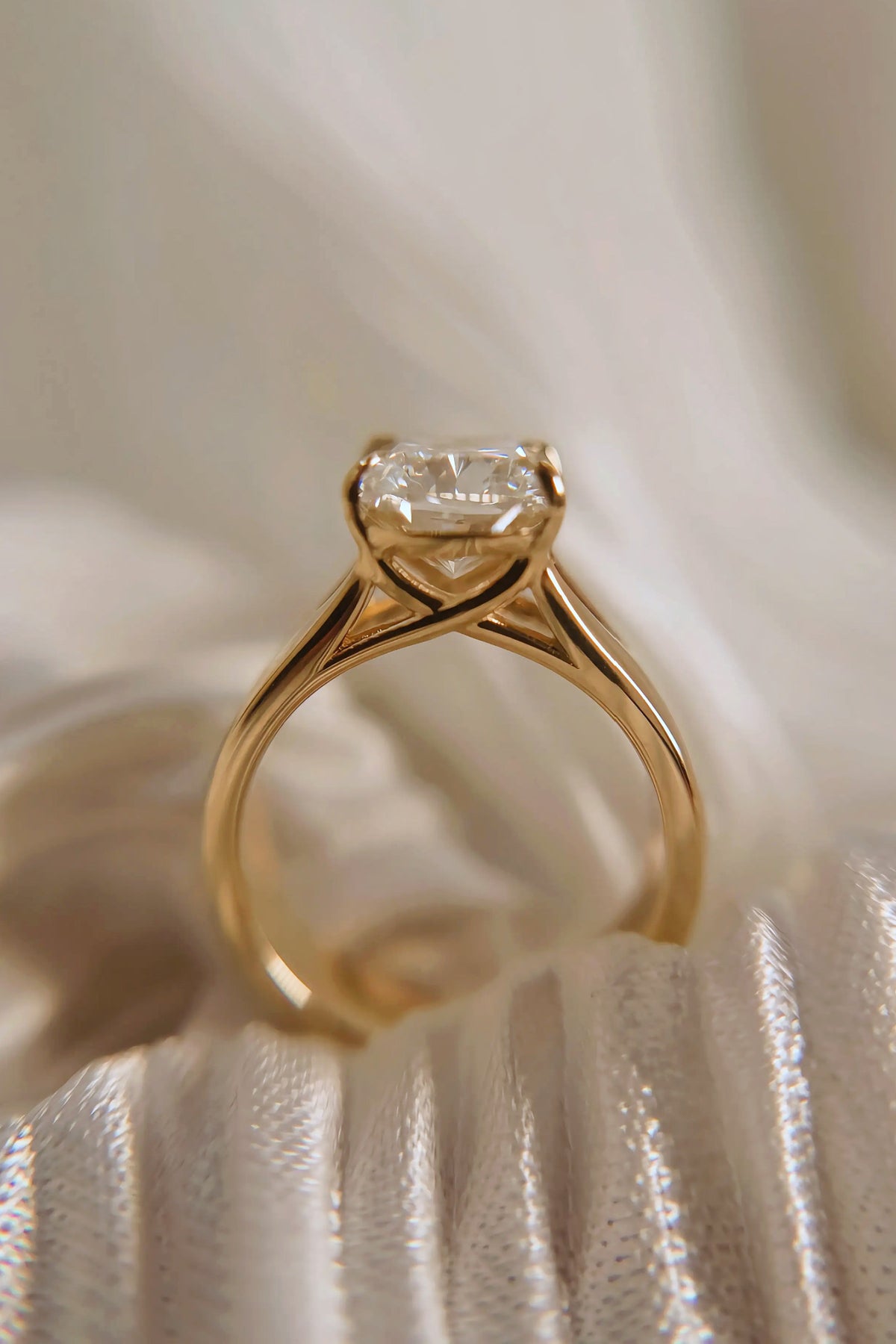 Cushion Cut w/ Split Shank Cathedral